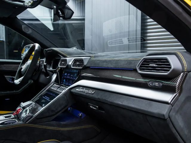 Lamborghini Urus Performante