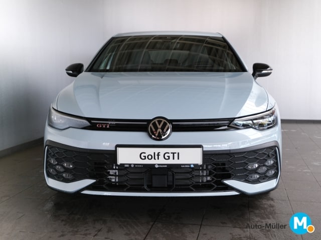 Volkswagen Golf 2.0 TSI DSG