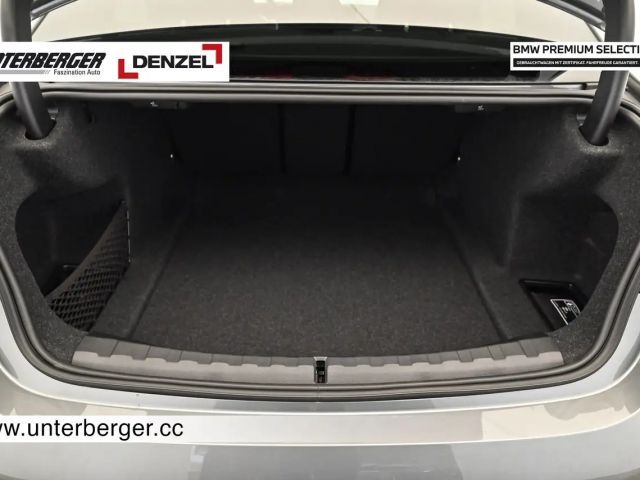 BMW 320 320d M-Sport Sedan xDrive