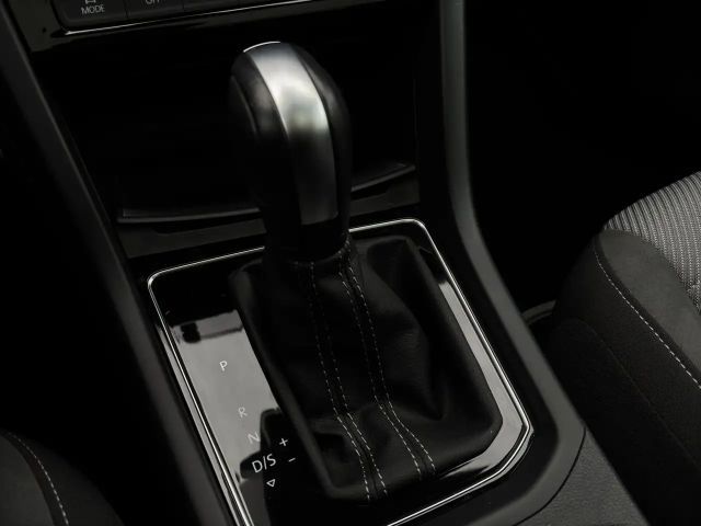 Volkswagen Touran 2.0 TDI DSG R-Line