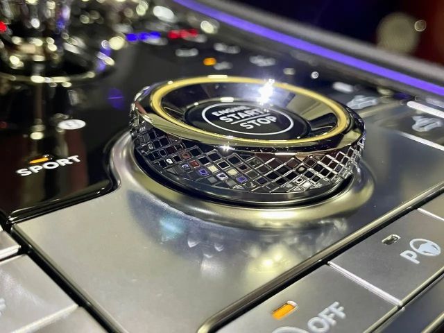 Bentley Continental GTC V8