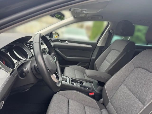Volkswagen Passat 2.0 TDI Business DSG Variant