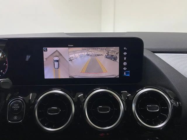 Mercedes-Benz GLA 250 4MATIC Style