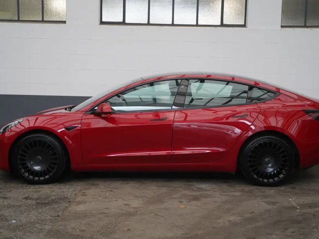 Tesla Model 3 AWD Long Range