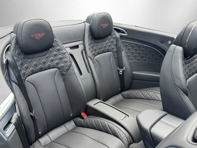 Bentley Continental GTC V8