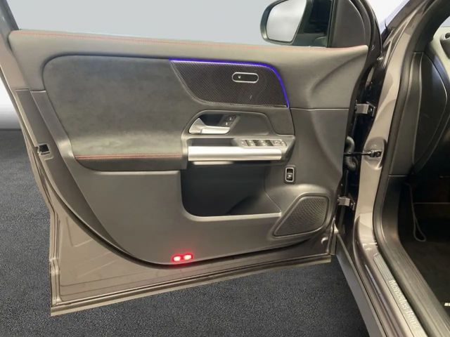 Mercedes-Benz GLA 180 GLA