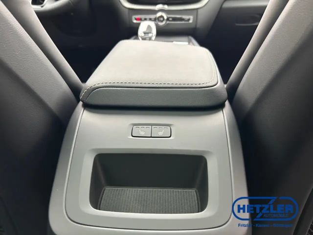 Volvo XC60 AWD Dark Plus