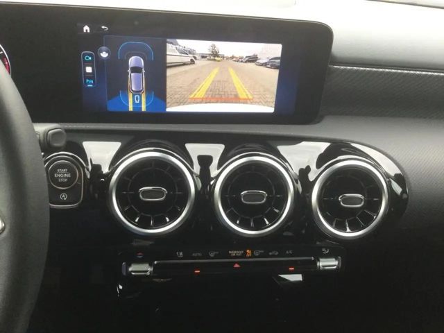 Mercedes-Benz A 220 4MATIC Progressive