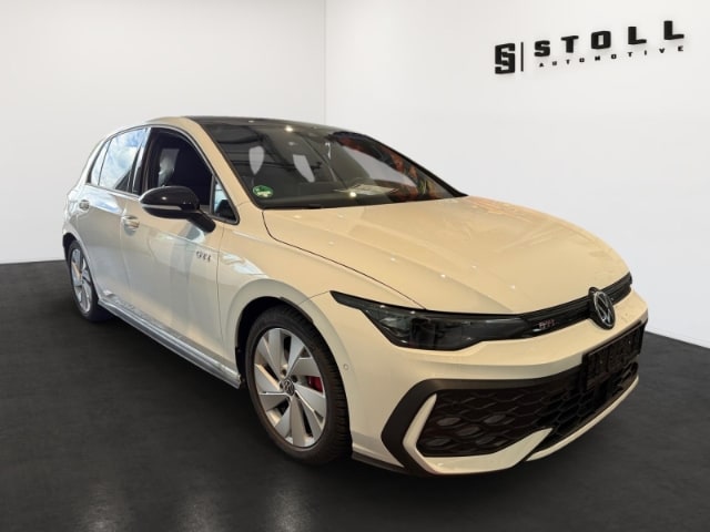 Volkswagen Golf 2.0 TSI Golf VIII IQ.Drive