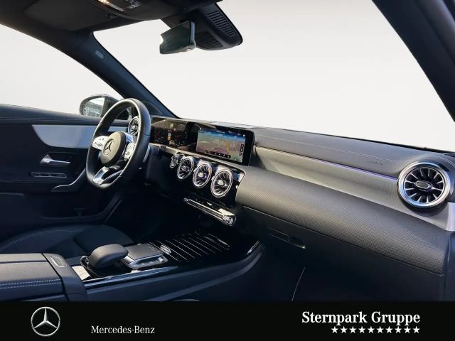 Mercedes-Benz A 200 AMG Line