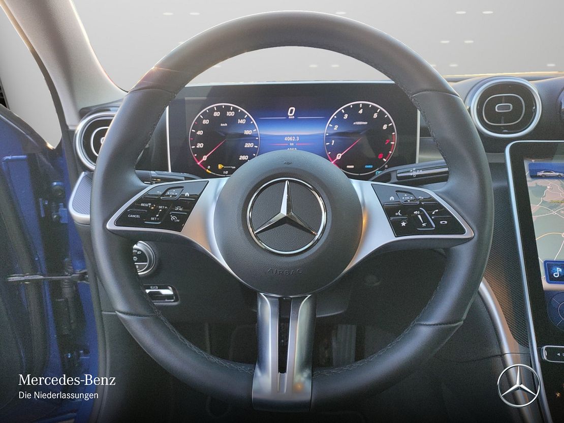 Mercedes-Benz C 180 AVANTGARDE Sedan