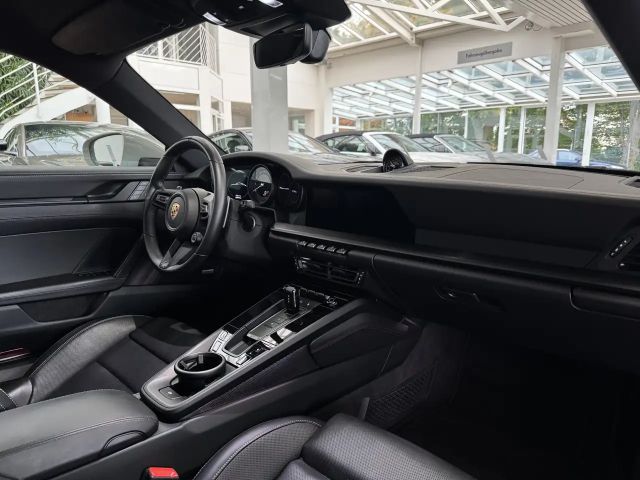 Porsche 992 4 Coupé GTS