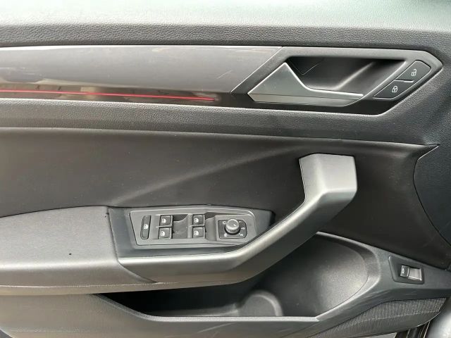 Volkswagen T-Roc 1.5 TSI DSG Sport