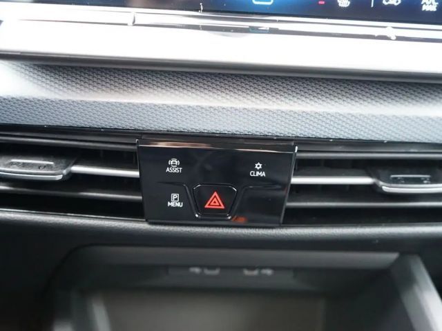 Volkswagen Golf 1.5 eTSI Golf VIII