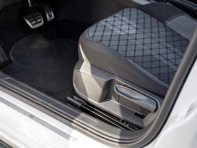 Volkswagen Taigo 1.0 TSI DSG R-Line