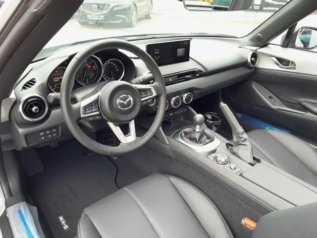Mazda MX-5 SkyActiv