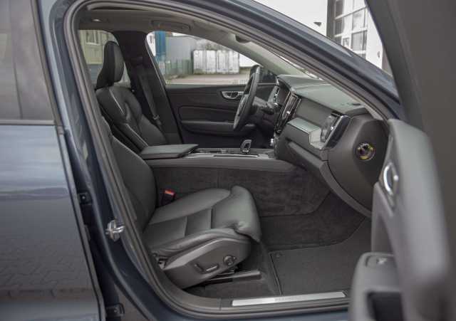 Volvo XC60 AWD Dark Plus T8