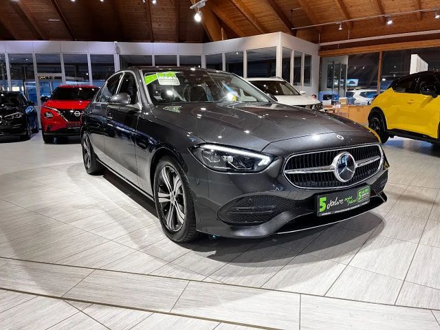 Mercedes-Benz C 200 AVANTGARDE C 200 d Sedan