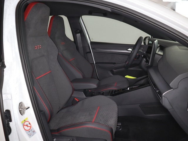 Volkswagen Golf 2.0 TSI DSG Sport