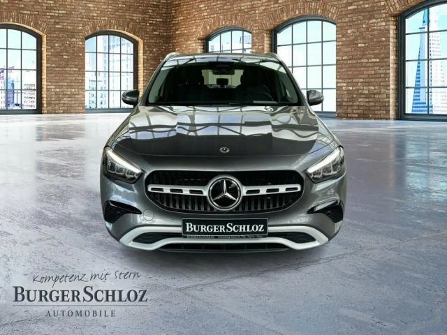 Mercedes-Benz GLA 180 Leder el.Heck KAM PDC SpurH Navi AUT