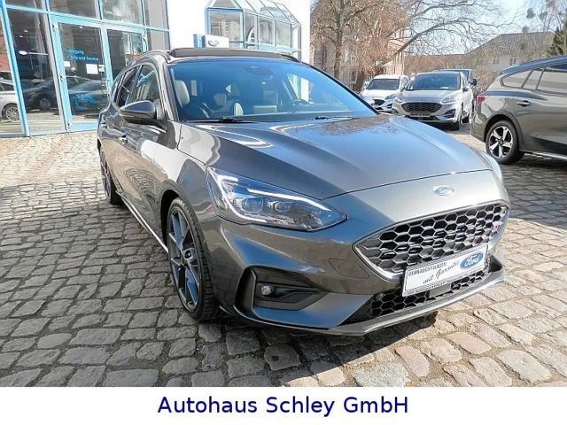 Ford Focus ST Line Wagon