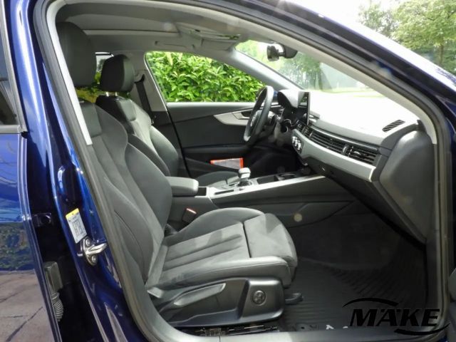 Audi A4 35 TFSI Avant S-Tronic