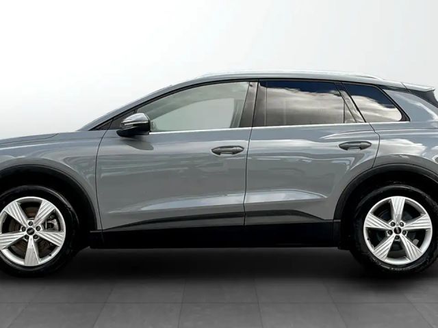 Audi Q4 e-tron Business