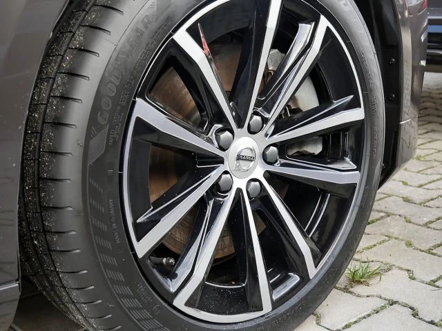 Volvo V60 AWD Core Hybrid Recharge T6