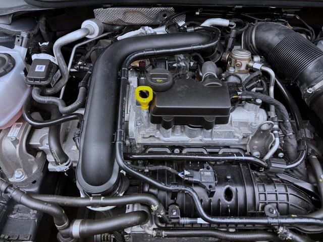 Volkswagen Polo 1.0 TSI DSG IQ.Drive R-Line