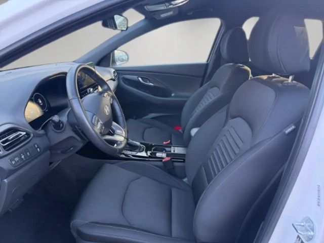 Hyundai i30 Advantage Hybrid T-GDi