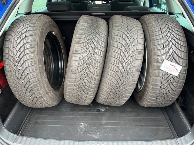 Skoda Octavia Ambition Combi Tour