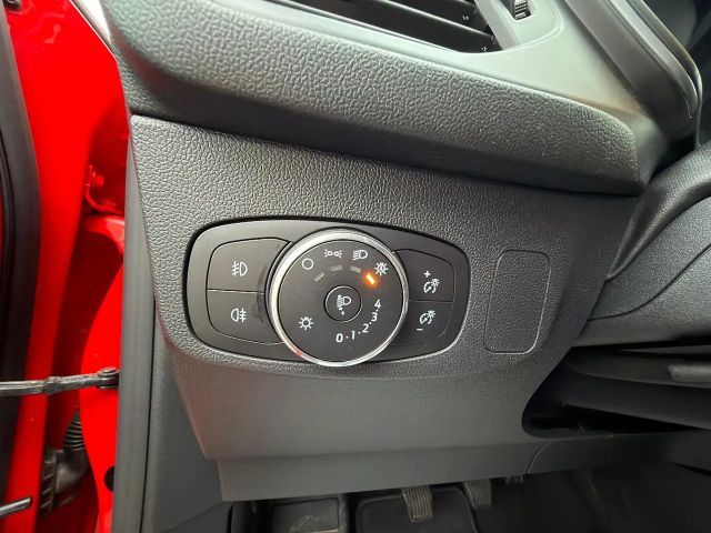 Ford Focus Cool & Connect EcoBoost Wagon