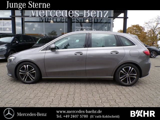 Mercedes-Benz B 200 Progressive Sedan