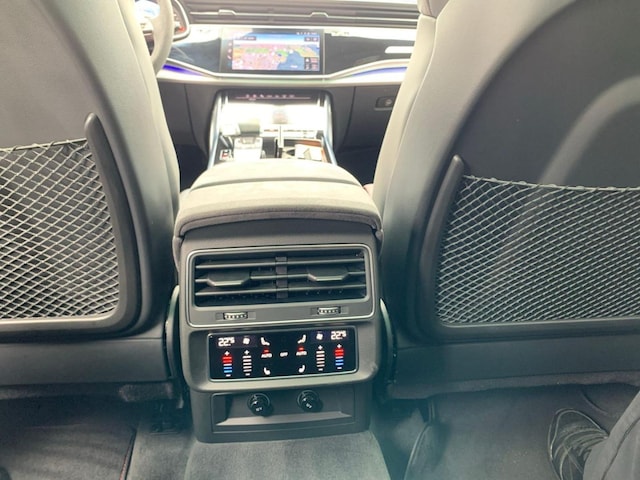 Audi RS Q8 Performance Quattro