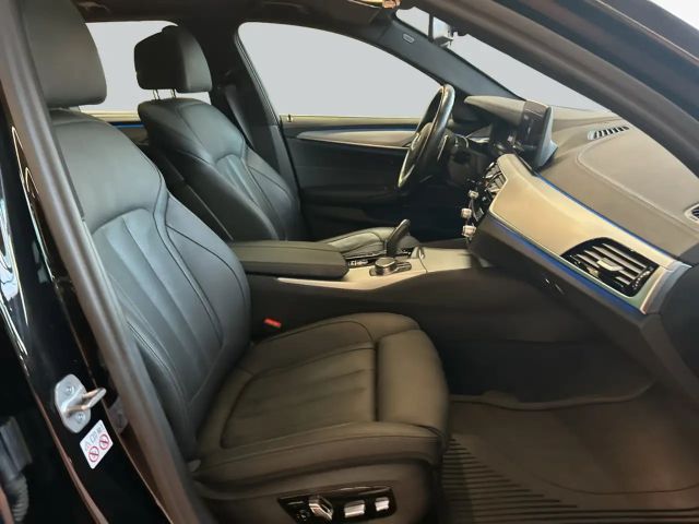 BMW 530 530e Touring