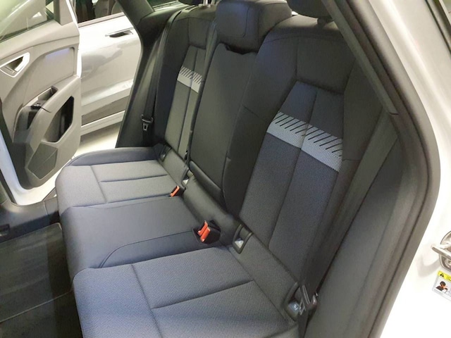 Audi Q4 e-tron SUV 45 e-tron Audi Q4 e-tron