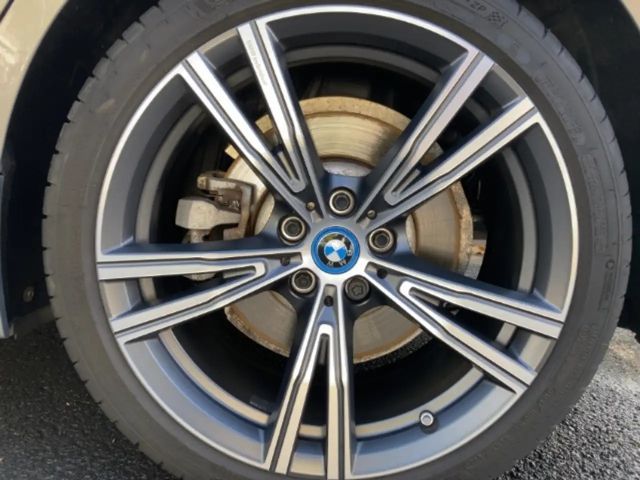 BMW 330 330e Touring xDrive