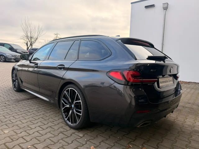 BMW 540 540d M-Sport Touring xDrive