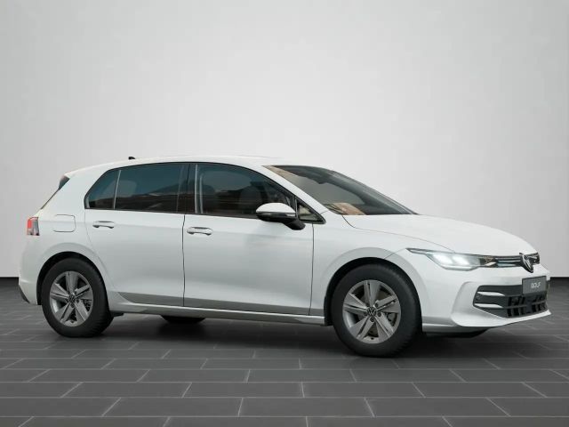 Volkswagen Golf 1.5 TSI Business Life