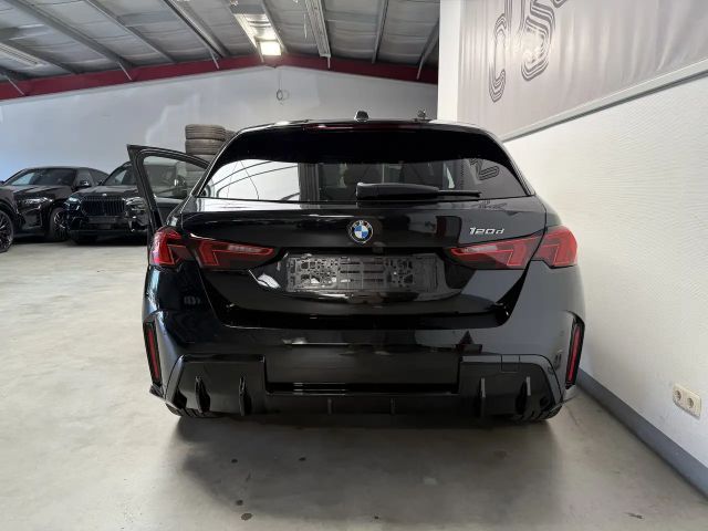 BMW 120 120d M-Sport Sedan