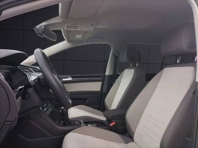 Volkswagen Touran DSG Highline