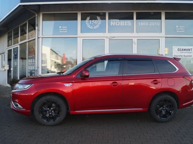 Mitsubishi Outlander 4WD MIVEC PHEV