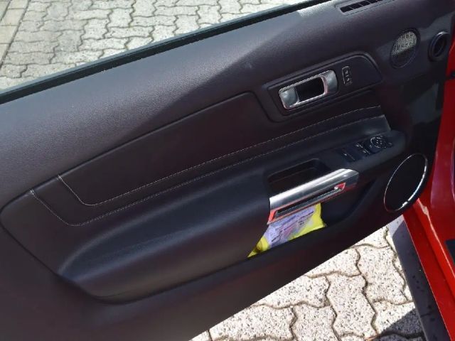 Ford Mustang Convertible GT 5.0 V8