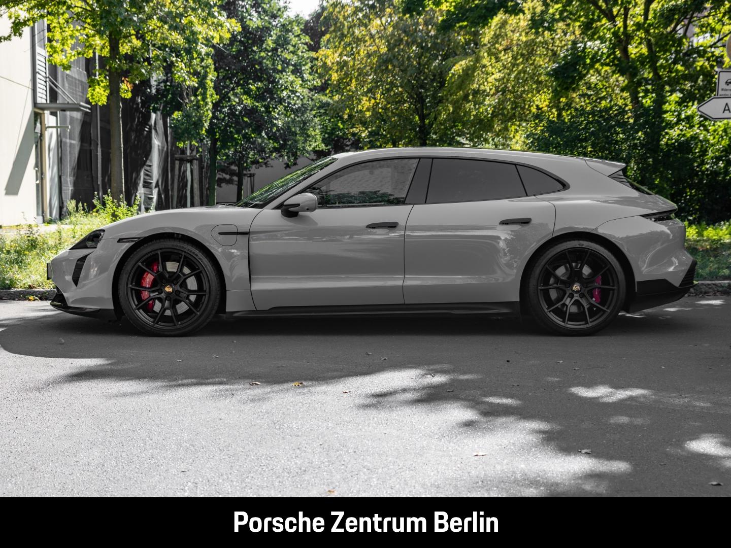Porsche Taycan GTS Sport Turismo