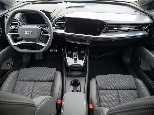 Audi Q4 e-tron Compact 45 e-tron Audi Q4 e-tron
