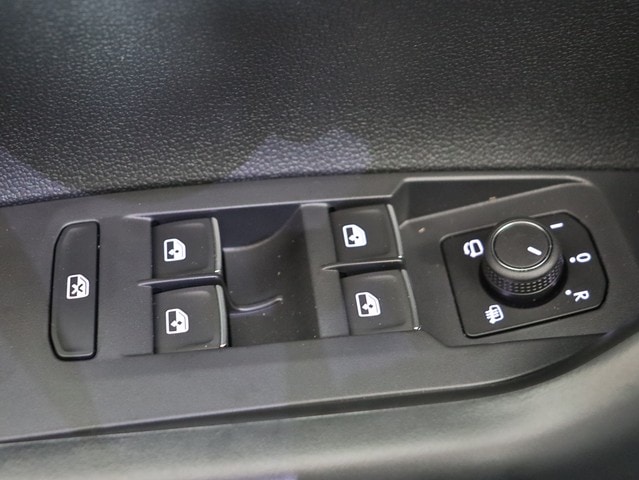 Volkswagen Taigo 1.5 TSI DSG R-Line Style