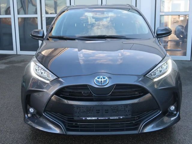 Toyota Yaris Hatchback Hybride Team D