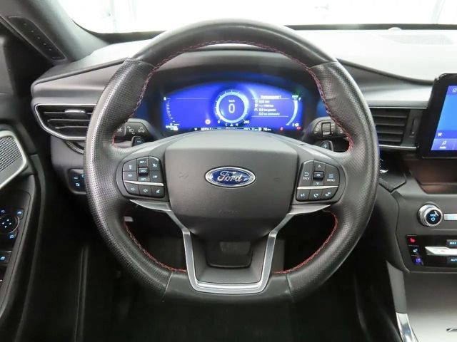 Ford Explorer Plug in Hybrid ST Line