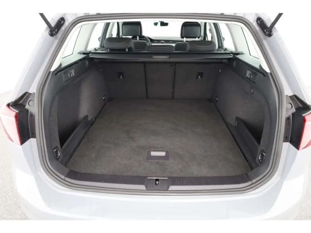 Volkswagen Passat 1.5 TSI Business DSG Variant