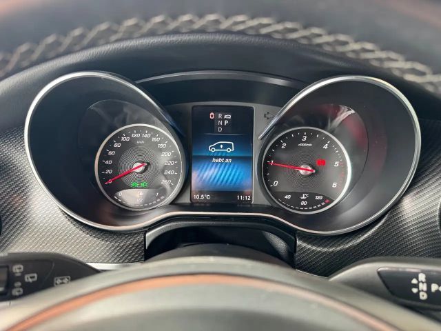 Mercedes-Benz V 300 AMG Line V 300 d